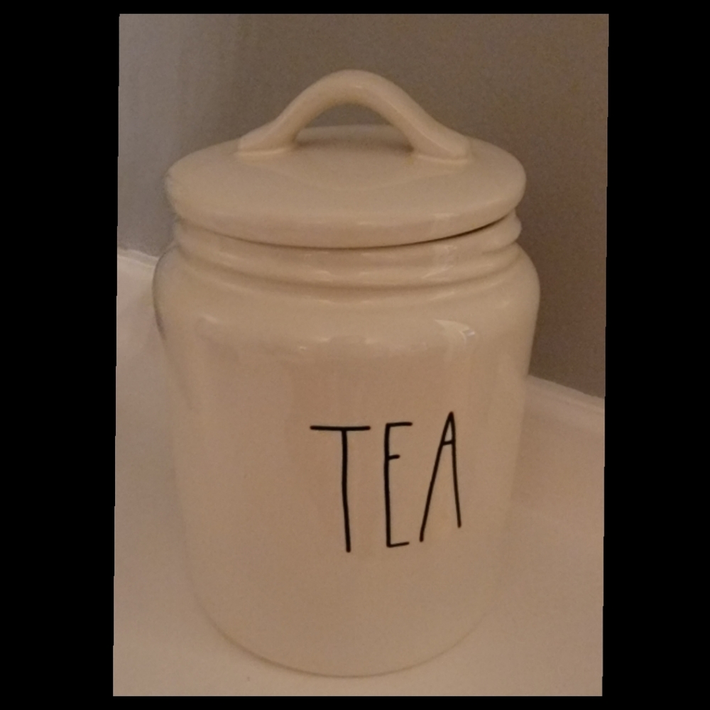 Rae Dunn canister